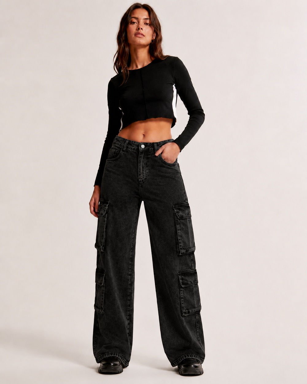 Black cargo baggy jeans