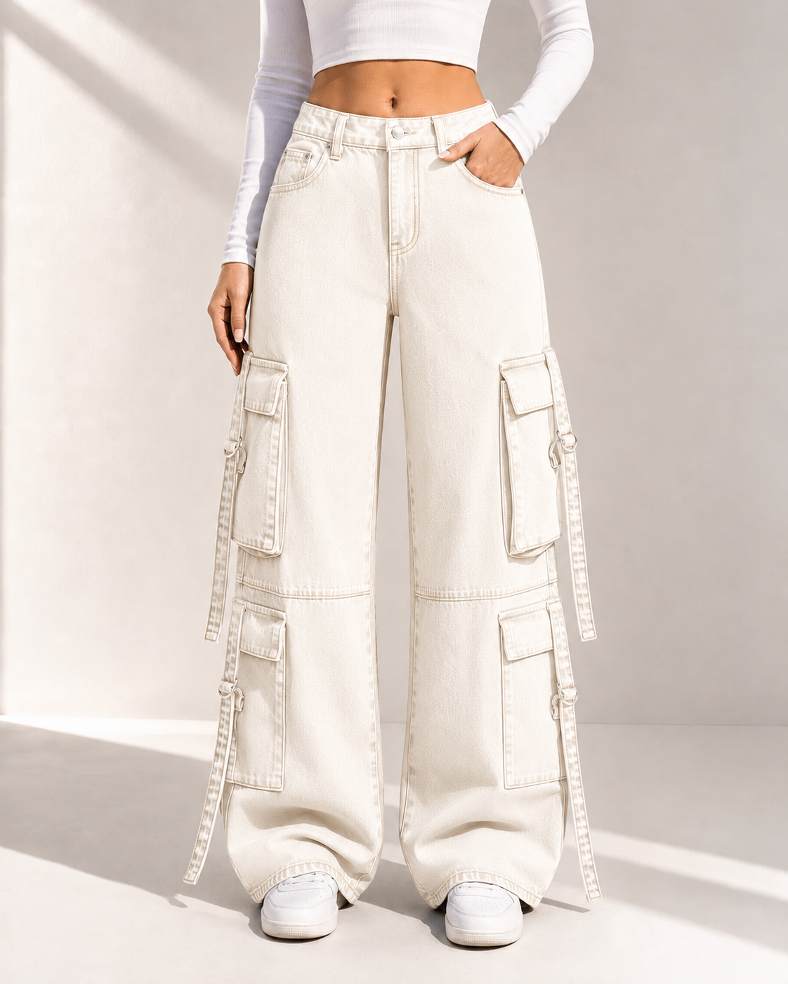 Trendy Cargo Jeans in Off White