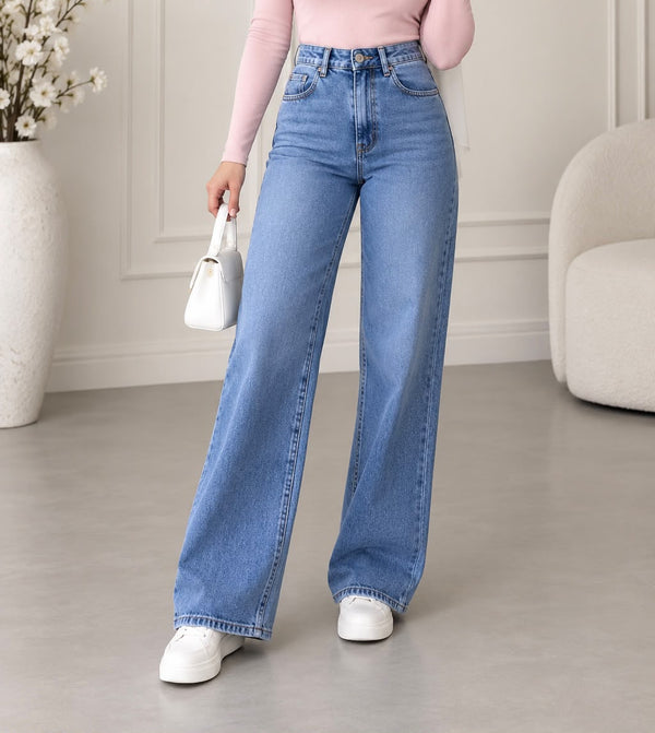 Women's high-waist wide-leg jeans in light blue, front view