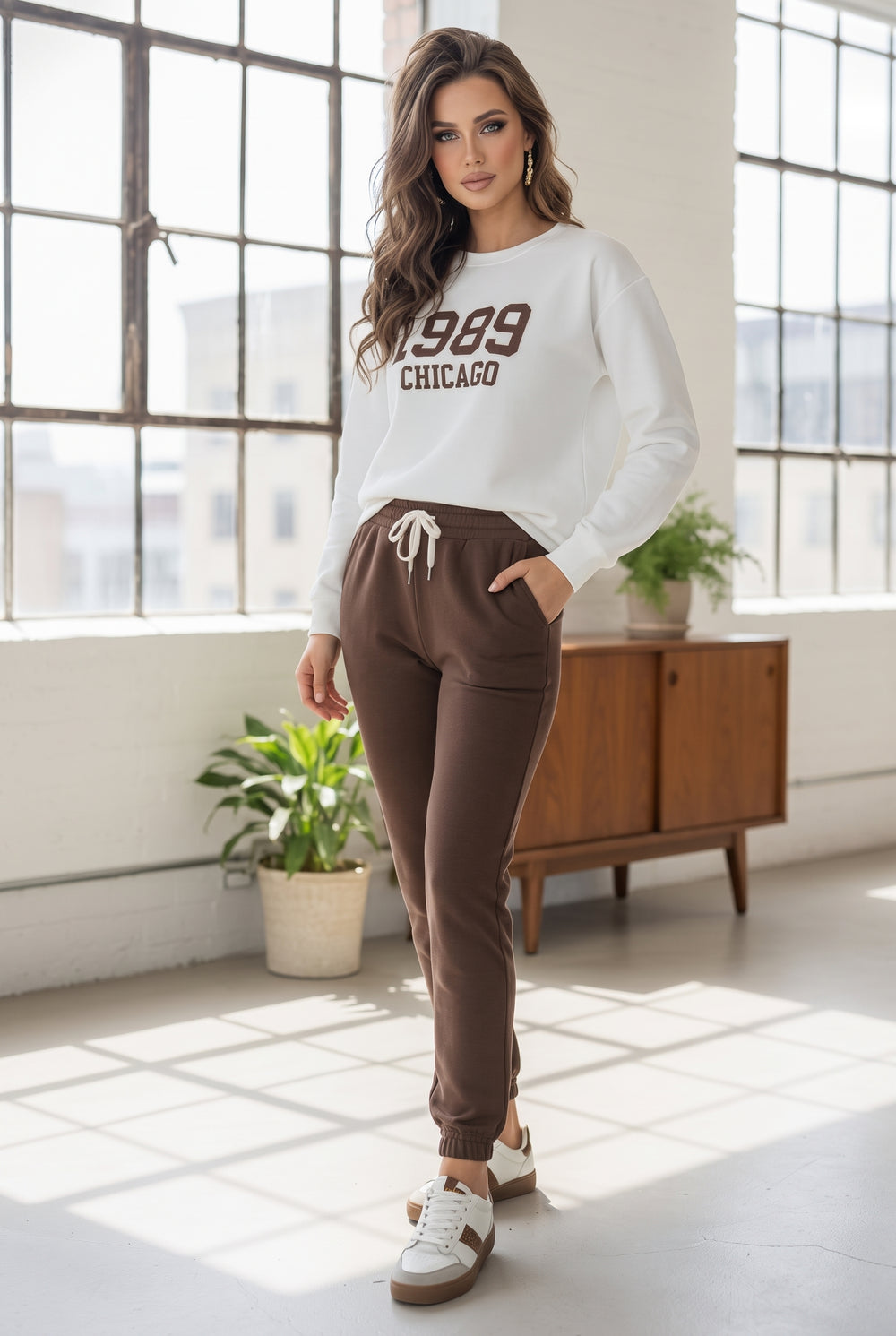 1989 Chicago sweatshirt and jogger set - Brown