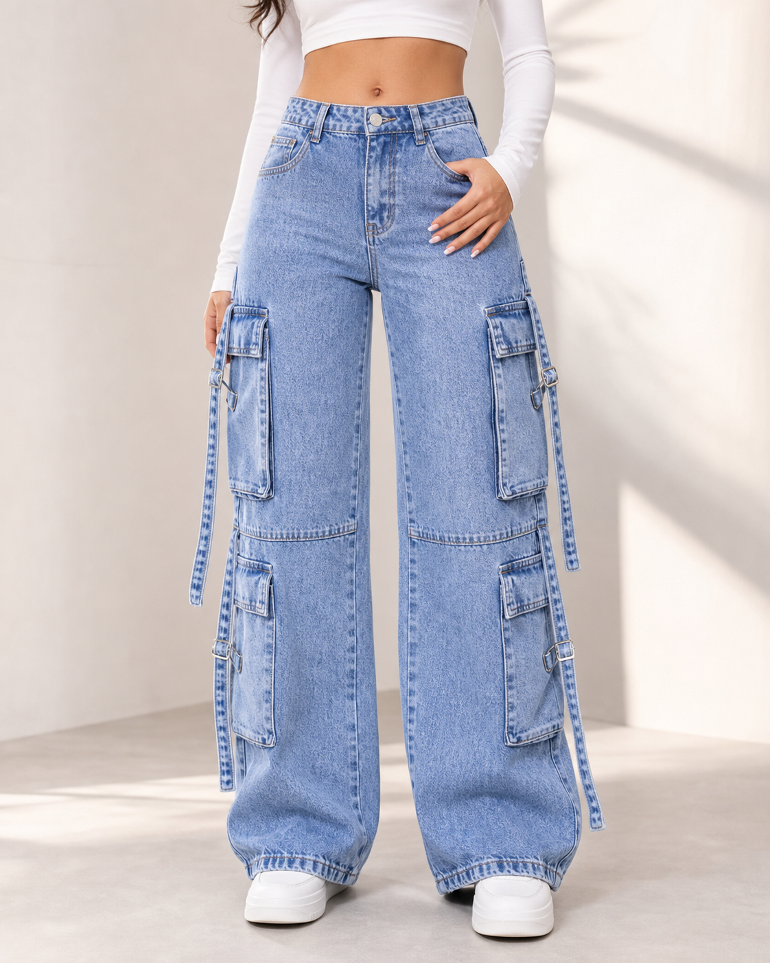 Trendy Cargo Jeans in light blue